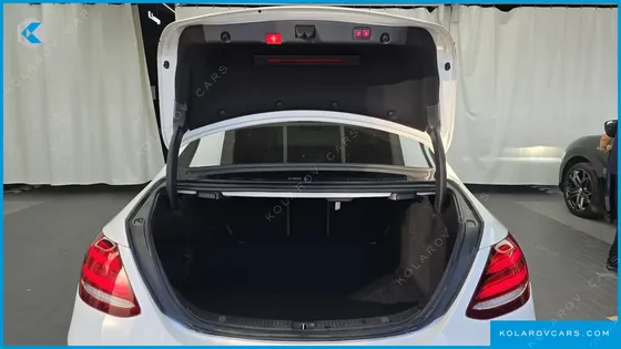 MERCEDES E-CLASS E300 4MATIC AVNATGARDE
