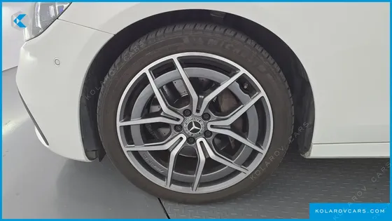MERCEDES E-CLASS E220D 4MATIC AMG LINE