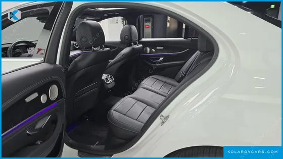 MERCEDES E-CLASS E220D 4MATIC AMG LINE