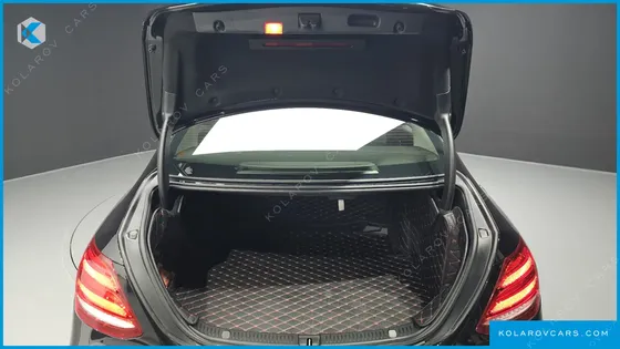 MERCEDES E-CLASS E200 AVANTGARDE