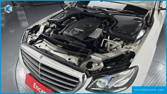 MERCEDES E-CLASS E300 EXCLUSIVE