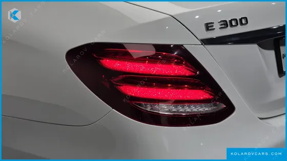 MERCEDES E-CLASS E300 EXCLUSIVE