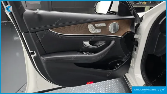 MERCEDES E-CLASS E300 EXCLUSIVE