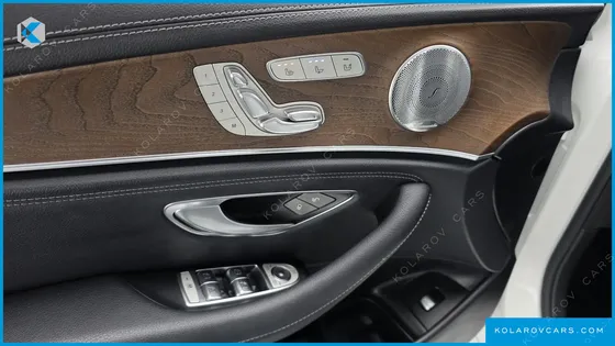 MERCEDES E-CLASS E300 EXCLUSIVE