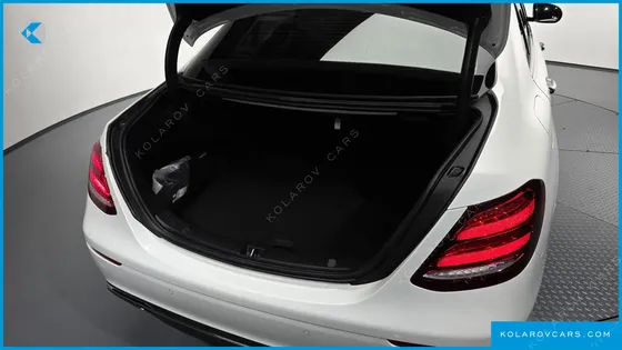 MERCEDES E-CLASS E300 EXCLUSIVE