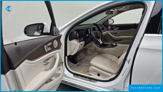 MERCEDES E-CLASS E300 4MATIC EXCLUSIVE