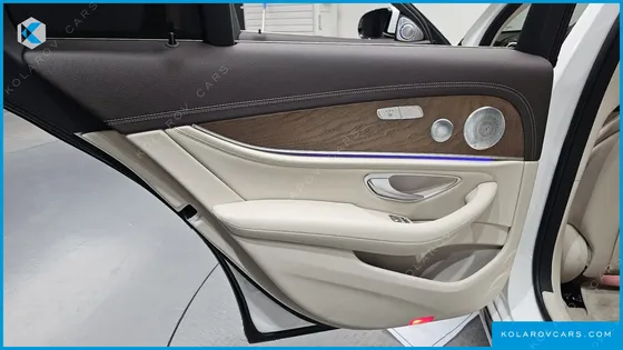 MERCEDES E-CLASS E300 4MATIC EXCLUSIVE
