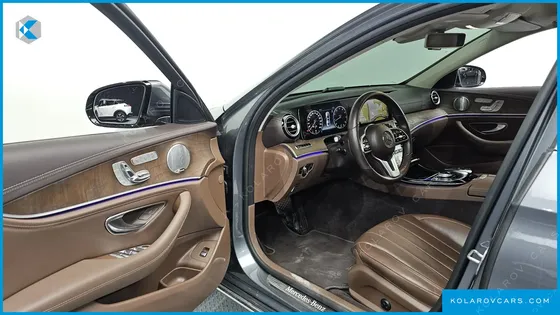 MERCEDES E-CLASS E300 4MATIC EXCLUSIVE