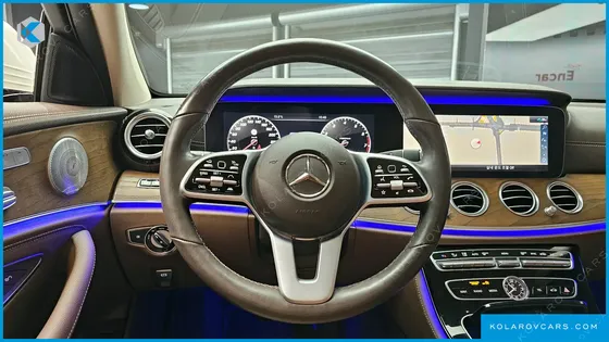 MERCEDES E-CLASS E300 4MATIC EXCLUSIVE