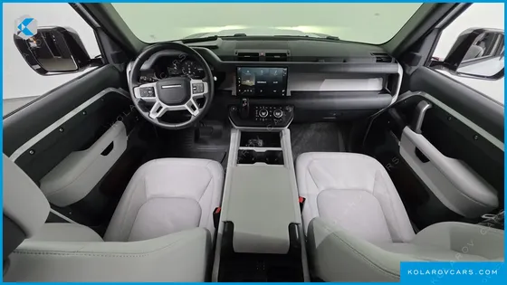 LAND ROVER DEFENDER 110 D300 X-DYNAMIC HSE