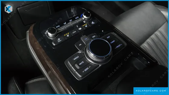 GENESIS EQ900 3.8 GDI AWD