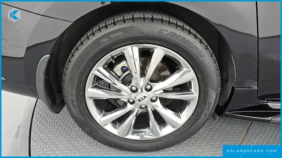 KIA CARNIVAL 9-SEATER PRSTIGE