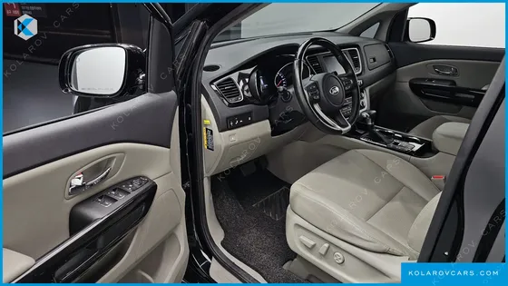 KIA CARNIVAL 9-SEATER PRSTIGE