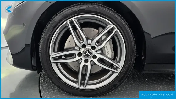 MERCEDES E-CLASS E300 4MATIC AMG LINE