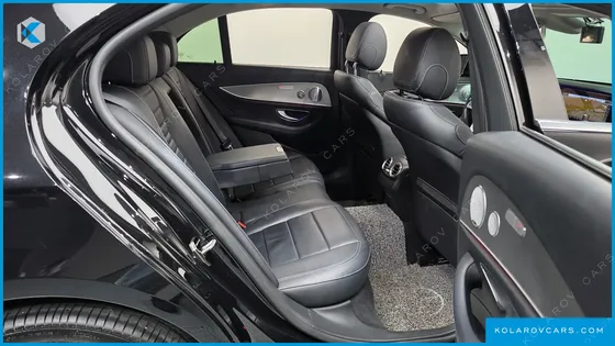 MERCEDES E-CLASS E300 4MATIC AMG LINE