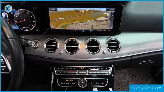 MERCEDES E-CLASS E300 4MATIC AMG LINE