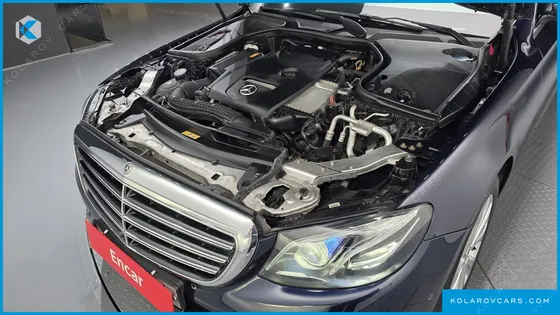 MERCEDES E-CLASS E300 EXCLUSIVE