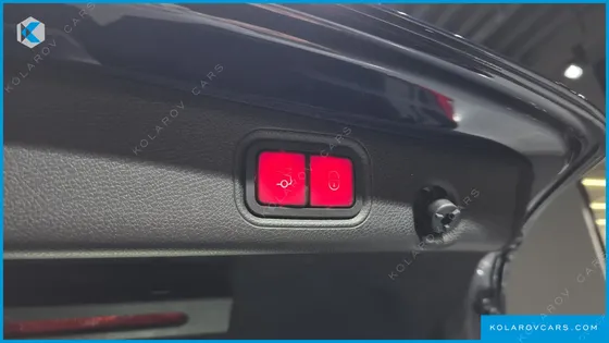 MERCEDES E-CLASS E300 EXCLUSIVE