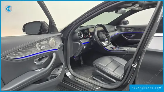 MERCEDES E-CLASS E350 4MATIC AMG LINE