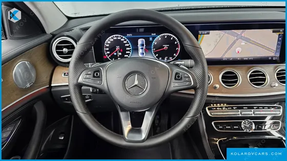 MERCEDES E-CLASS E300 4MATIC EXCLUSIVE