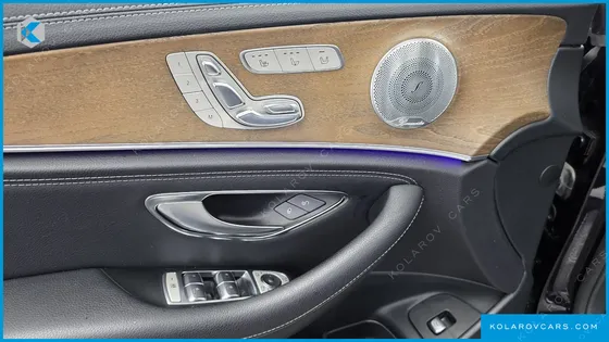 MERCEDES E-CLASS E300 4MATIC EXCLUSIVE