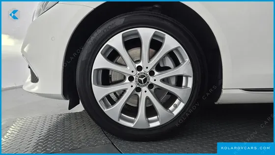 MERCEDES E-CLASS E220D EXCLUSIVE