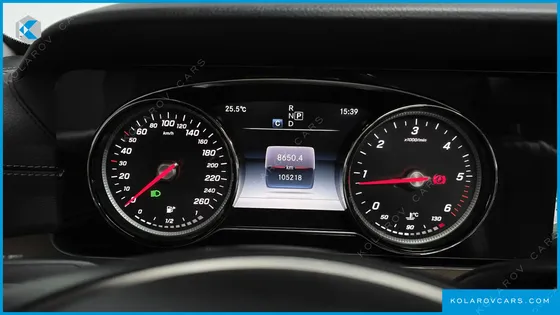 MERCEDES E-CLASS E220D EXCLUSIVE