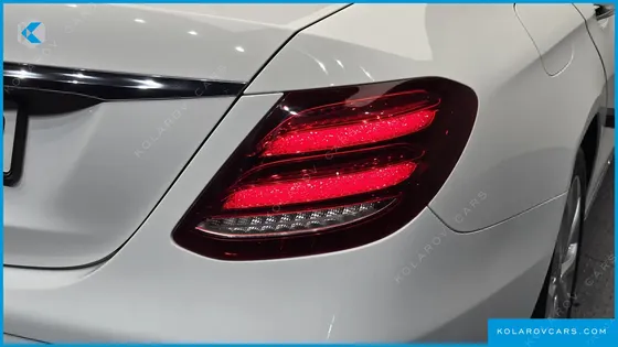 MERCEDES E-CLASS E220D EXCLUSIVE