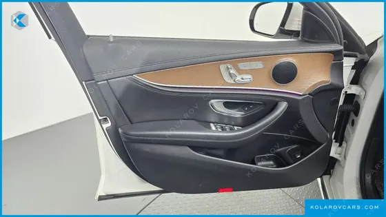 MERCEDES E-CLASS E220D EXCLUSIVE