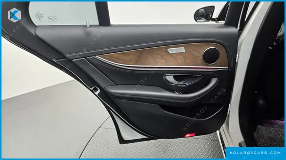 MERCEDES E-CLASS E220D EXCLUSIVE