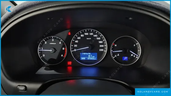 HYUNDAI STAREX VAN 3-SEATER