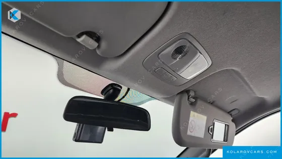 HYUNDAI STAREX VAN 3-SEATER