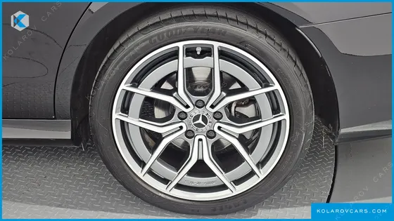 MERCEDES E-CLASS E220D 4MATIC AMG LINE
