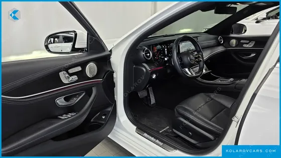 MERCEDES E-CLASS E220D 4MATIC AMG LINE