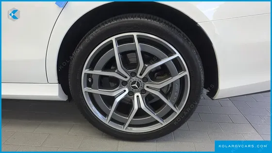 MERCEDES E-CLASS E220D 4MATIC AMG LINE
