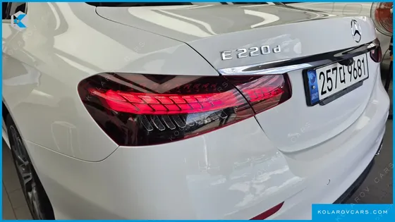 MERCEDES E-CLASS E220D 4MATIC AMG LINE