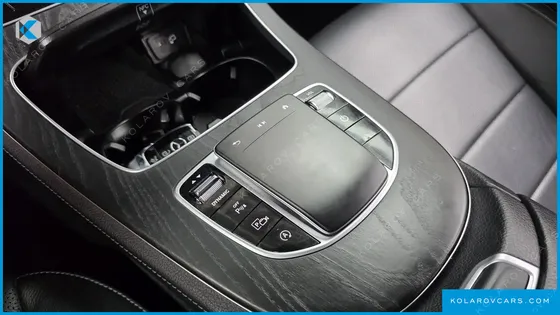 MERCEDES E-CLASS E220D 4MATIC AMG LINE