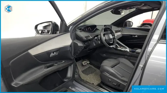 PEUGEOT 3008 1.2 PURE TECH GT