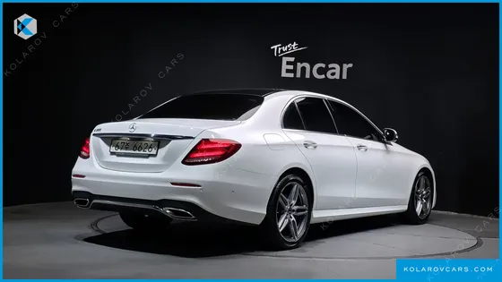 MERCEDES E-CLASS E300 AMG LINE