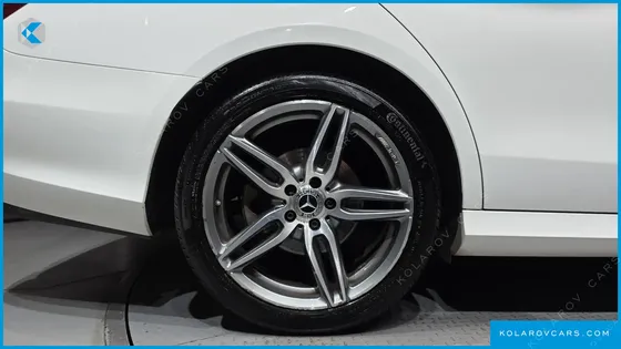 MERCEDES E-CLASS E300 AMG LINE
