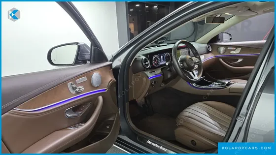 MERCEDES E-CLASS E300 4MATIC EXCLUSIVE