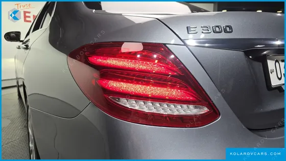 MERCEDES E-CLASS E300 4MATIC EXCLUSIVE