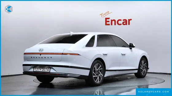 HYUNDAI GRANDEUR PREMIUM