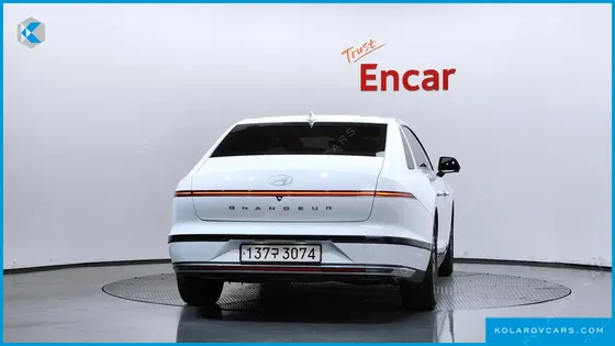 HYUNDAI GRANDEUR PREMIUM