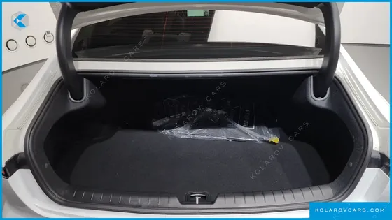 HYUNDAI GRANDEUR PREMIUM