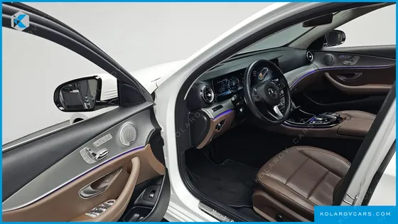 MERCEDES E-CLASS E300 AMG LINE