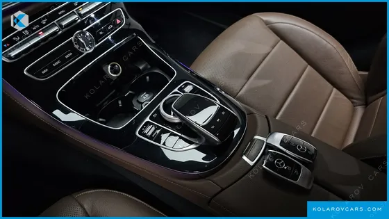 MERCEDES E-CLASS E300 AMG LINE