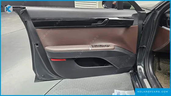 HYUNDAI GRANDEUR PREMIUM