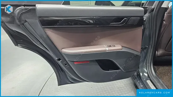 HYUNDAI GRANDEUR PREMIUM