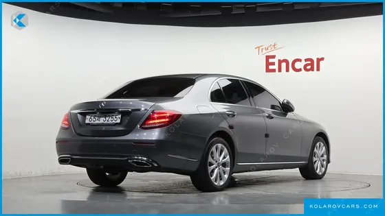 MERCEDES E-CLASS E220D 4MATIC EXCLUSIVE